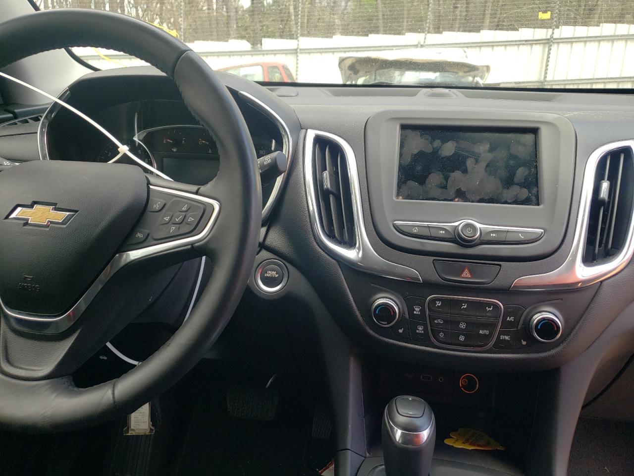 Photo 9 from auction – 2019 CHEVROLET EQUINOX LT with VIN 3GNAXJEV9KS676847