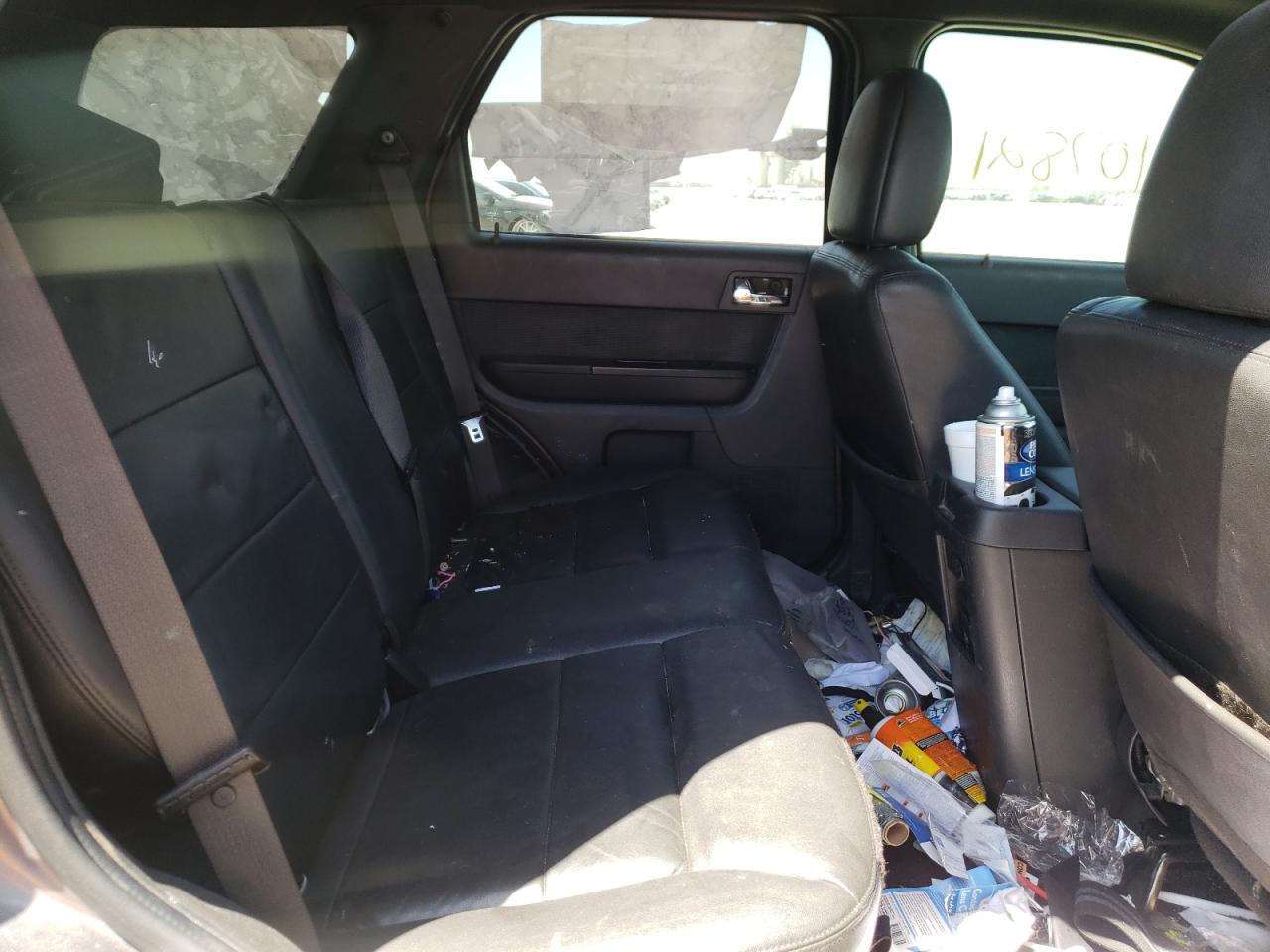 Photo 6 from auction – 2010 FORD ESCAPE LIM with VIN 1FMCU0EG4AKC62354