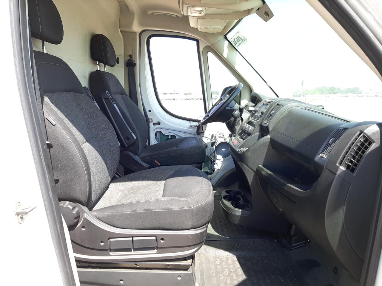 Photo 5 from auction – 2017 RAM PROMASTER with VIN 3C6TRVAG6HE500119