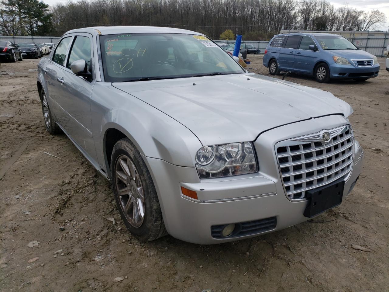 CHRYSLER 300 TOURIN 2005 with VIN 2C3JA53G35H563204 - Photo from auction