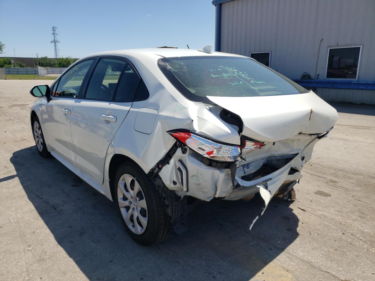 Photo 3 from auction – 2021 TOYOTA COROLLA LE with VIN JTDEPMAEXMJ166416