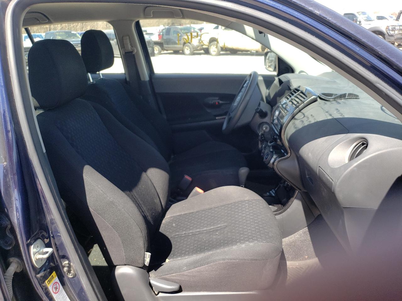 Photo 5 from auction – 2010 TOYOTA SCION XD with VIN JTKKU4B42AJ051296