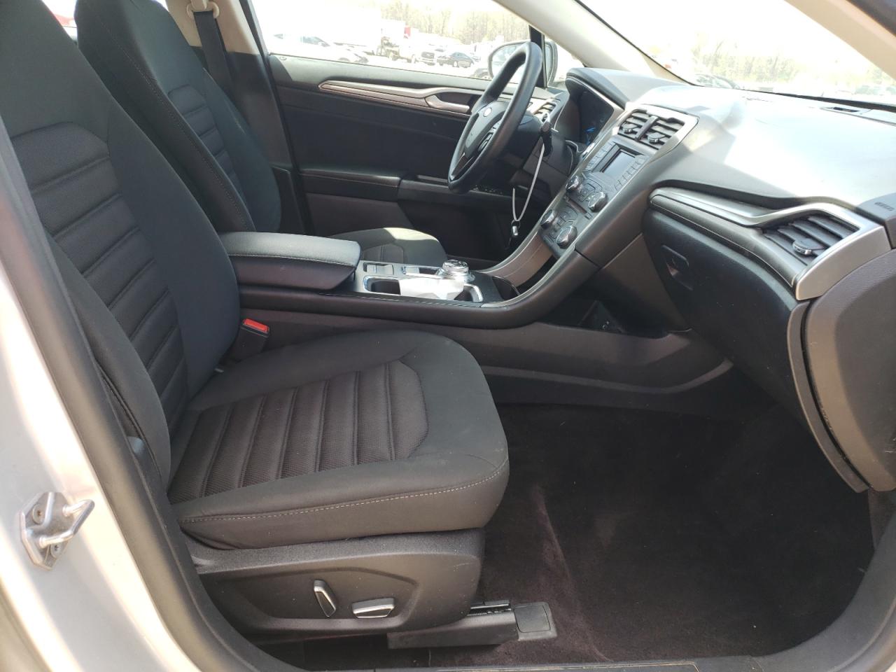 Photo 5 from auction – 2017 FORD FUSION SE with VIN 3FA6P0H76HR237097