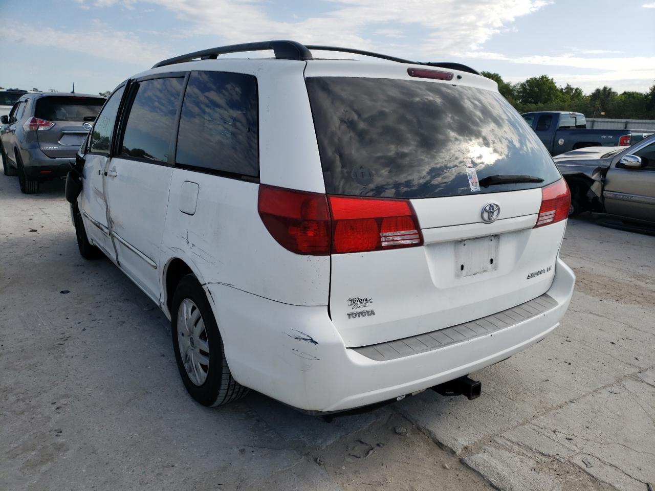 Photo 3 from auction – 2005 TOYOTA SIENNA CE with VIN 5TDZA23C75S237286