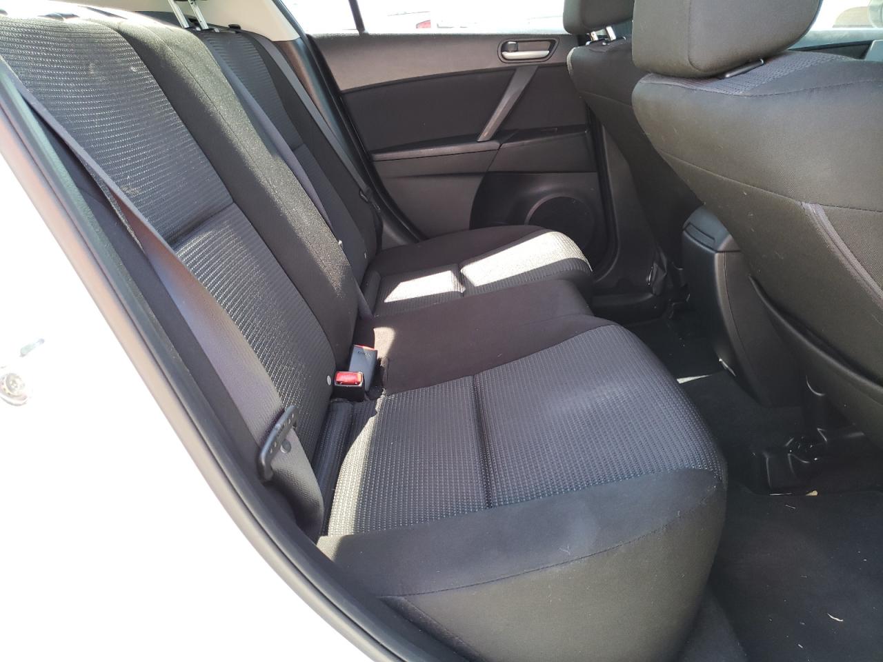 Photo 6 from auction – 2013 MAZDA 3 with VIN JM1BL1U7XD1847945