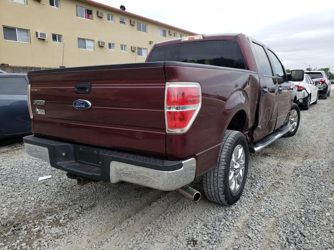 Photo 4 from auction – 2010 FORD F150 SUPER with VIN 1FTEW1C85AKE59137