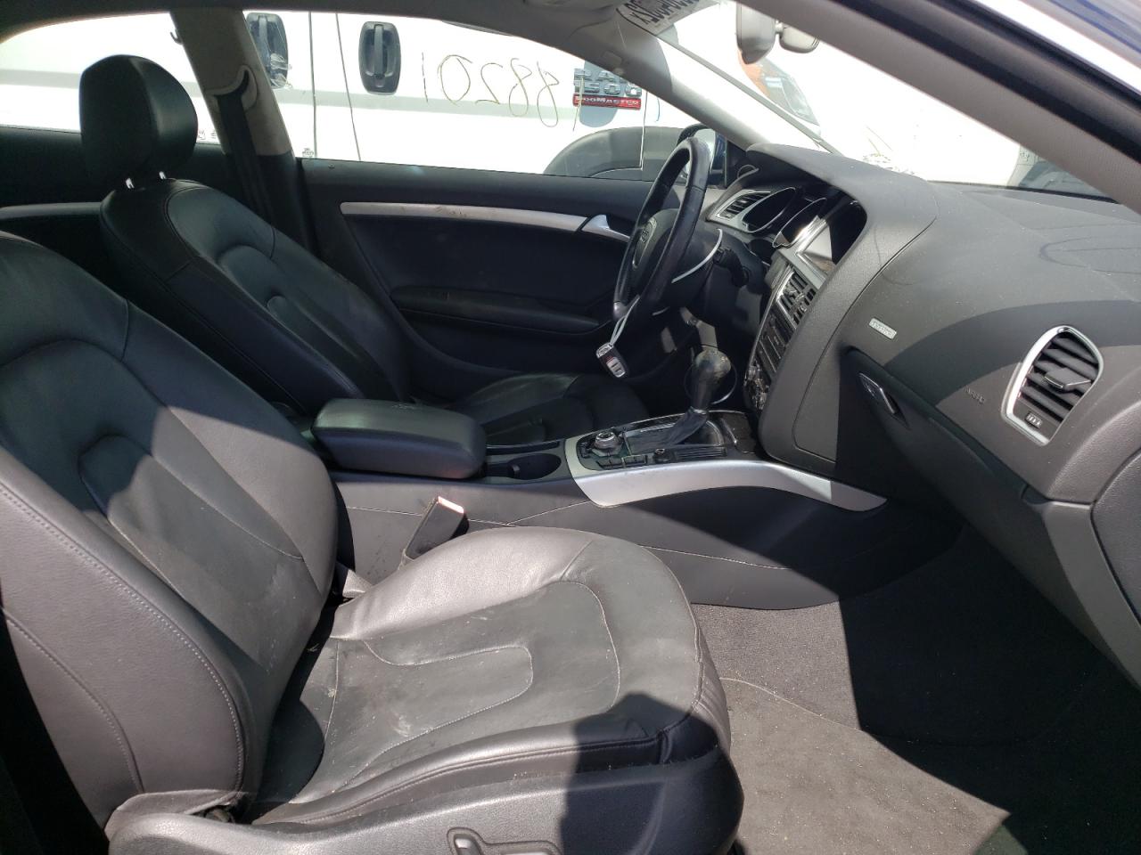 Photo 5 from auction – 2011 AUDI A5 PREMIUM with VIN WAULFAFR6BA079837