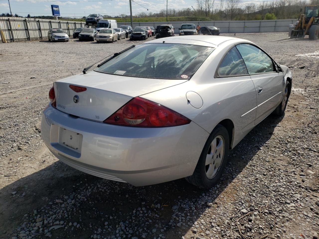 Photo 4 from auction – 2002 MERCURY COUGAR V6 with VIN 1ZWFT61L025604675