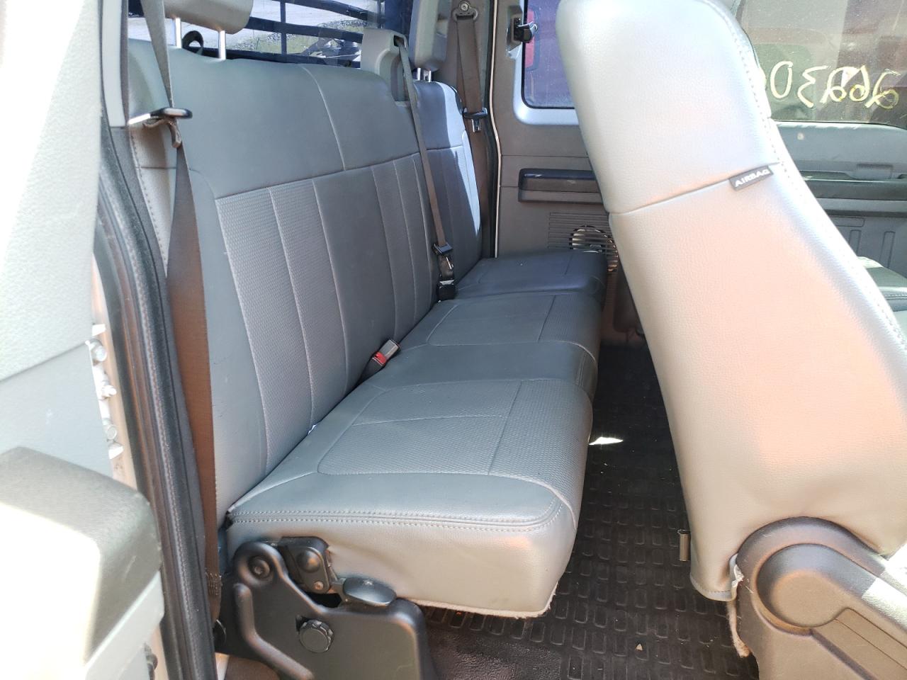 Photo 6 from auction – 2011 FORD F350 SUPER with VIN 1FT8X3AT3BED09802