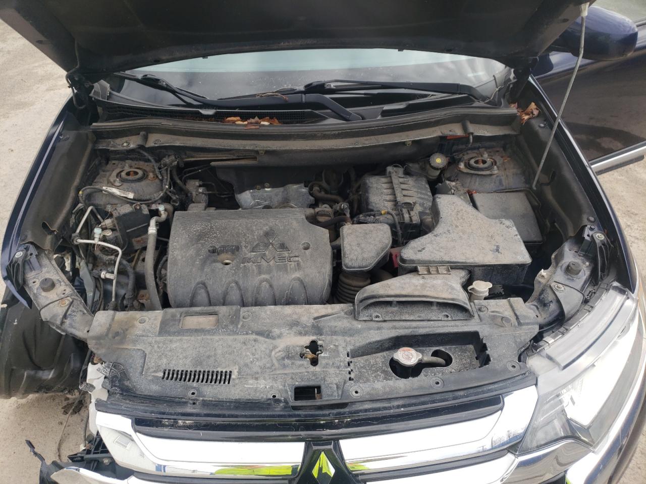 Zdjęcie 7 z aukcji – 2016 MITSUBISHI OUTLANDER z VIN JA4AZ2A34GZ608411