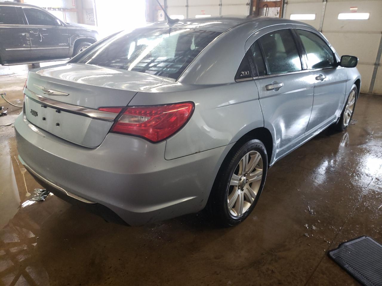Photo 4 from auction – 2014 CHRYSLER 200 TOURIN with VIN 1C3CCBBB4EN192438
