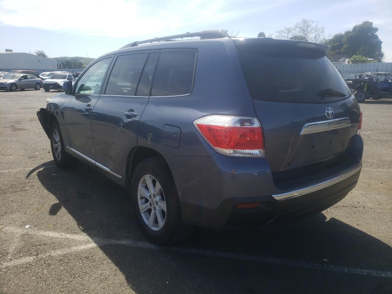 Photo 3 from auction – 2013 TOYOTA HIGHLANDER with VIN 5TDZK3EH4DS094274