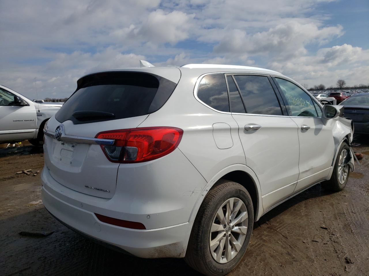 Photo 4 from auction – 2017 BUICK ENVISION E with VIN LRBFXBSA5HD076811