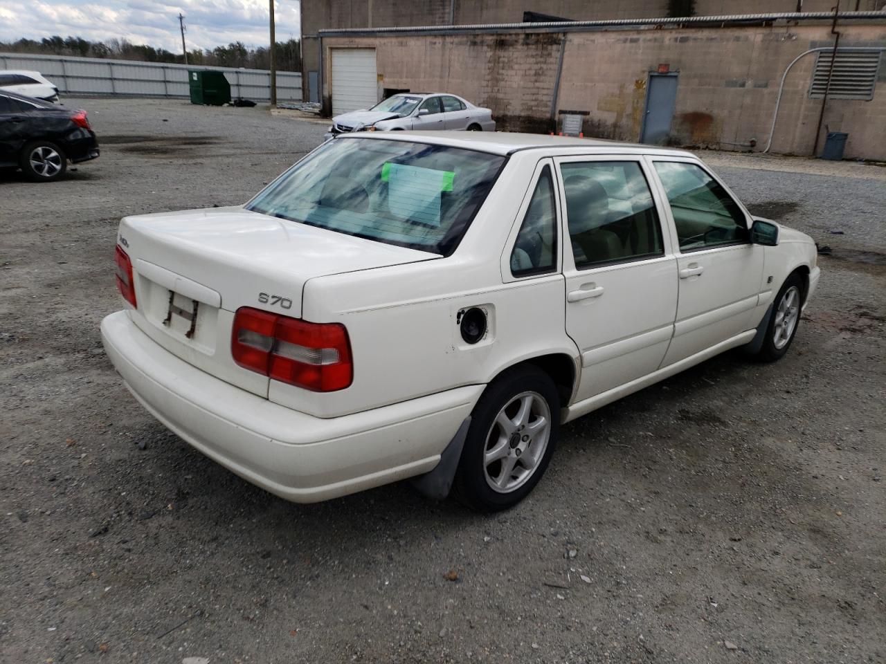 Photo 4 from auction – 2000 VOLVO S70 BASE with VIN YV1LS61J6Y2637325