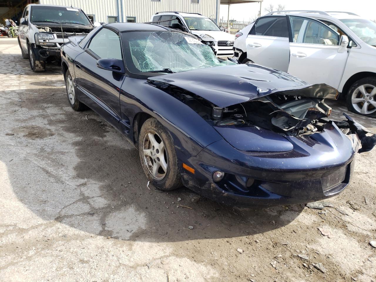PONTIAC FIREBIRD 1999 with VIN 2G2FS22K5X2223985 - Photo from auction