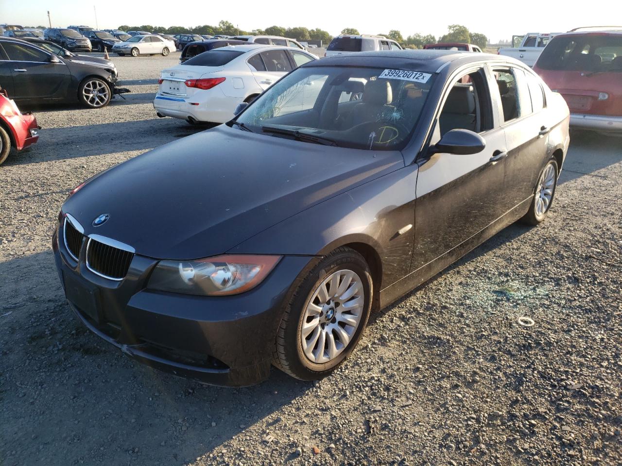 Photo 2 from auction – 2006 BMW 325 I with VIN WBAVB13506KX47878