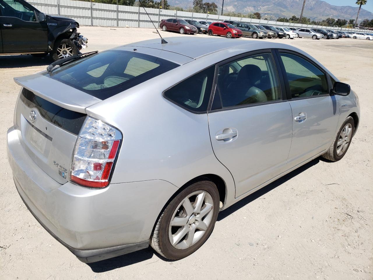 Photo 4 from auction – 2008 TOYOTA PRIUS with VIN JTDKB20U583403774