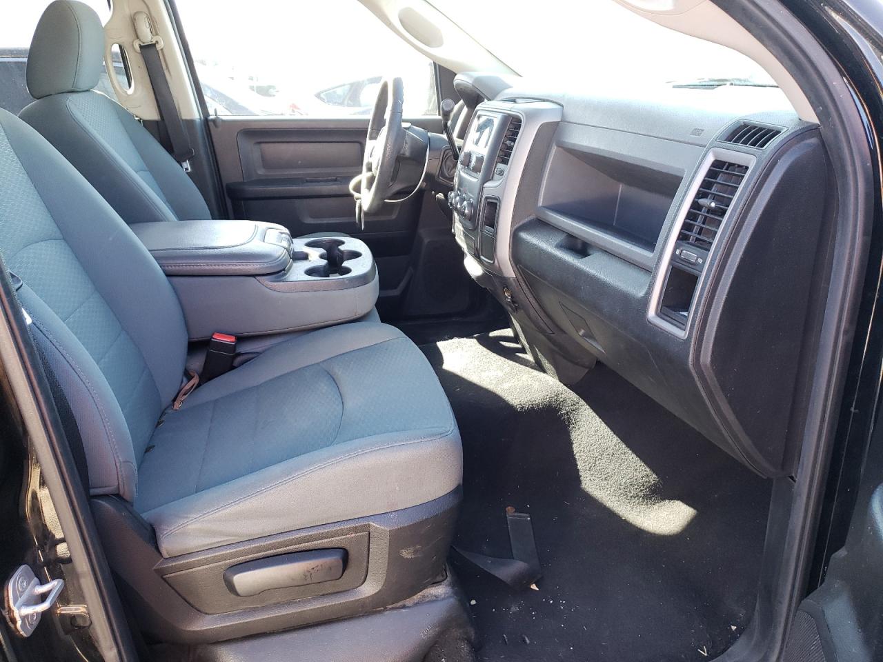 Photo 5 from auction – 2014 RAM 1500 ST with VIN 1C6RR7FT6ES167019