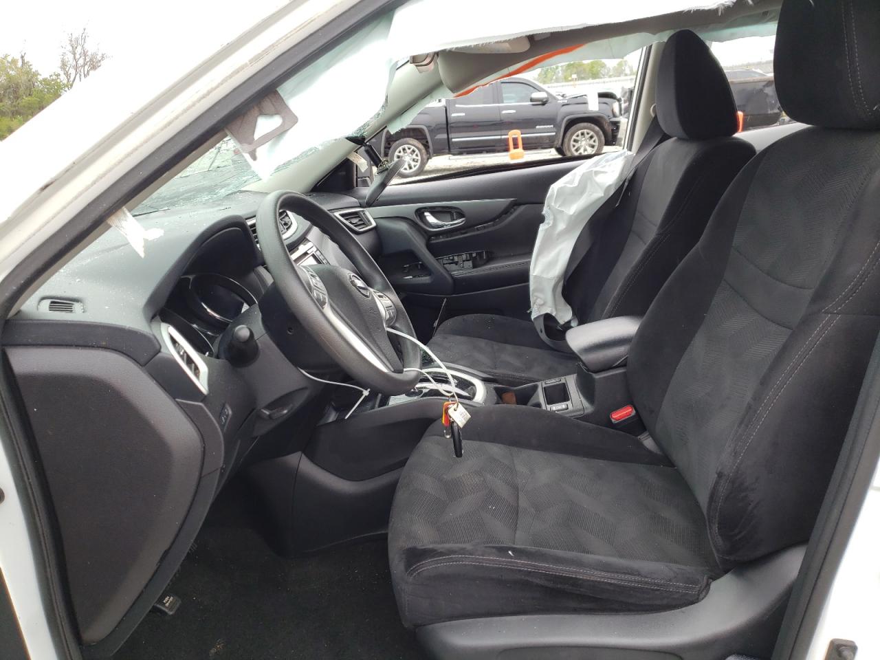 Photo 5 from auction – 2016 NISSAN ROGUE S with VIN 5N1AT2MT1GC910594