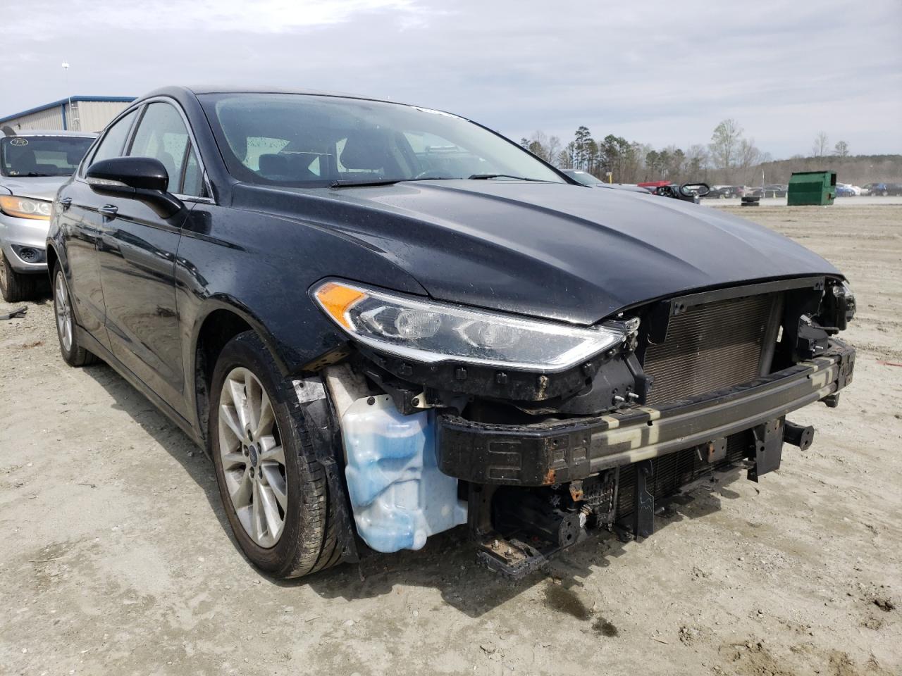 FORD FUSION SE 2017 with VIN 3FA6P0HD5HR143654 - Photo from auction