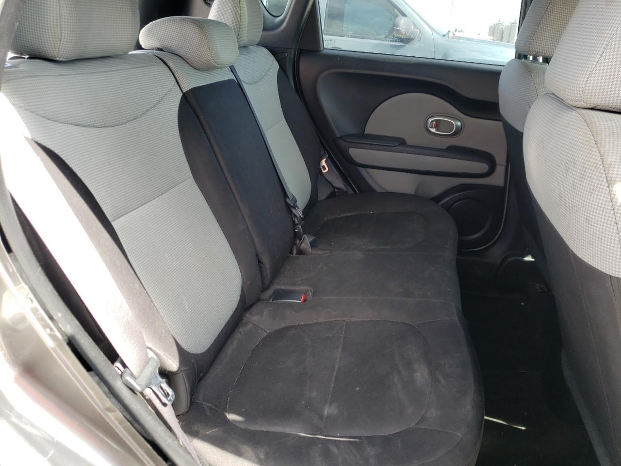 Photo 6 from auction – 2016 KIA SOUL with VIN KNDJN2A22G7368019