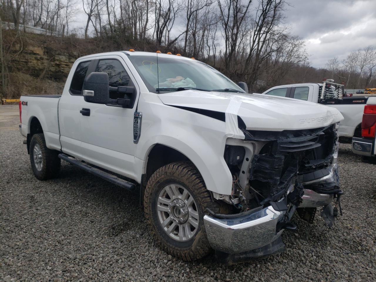 FORD F250 SUPER 2017 with VIN 1FT7X2B64HED29127 - Photo from auction