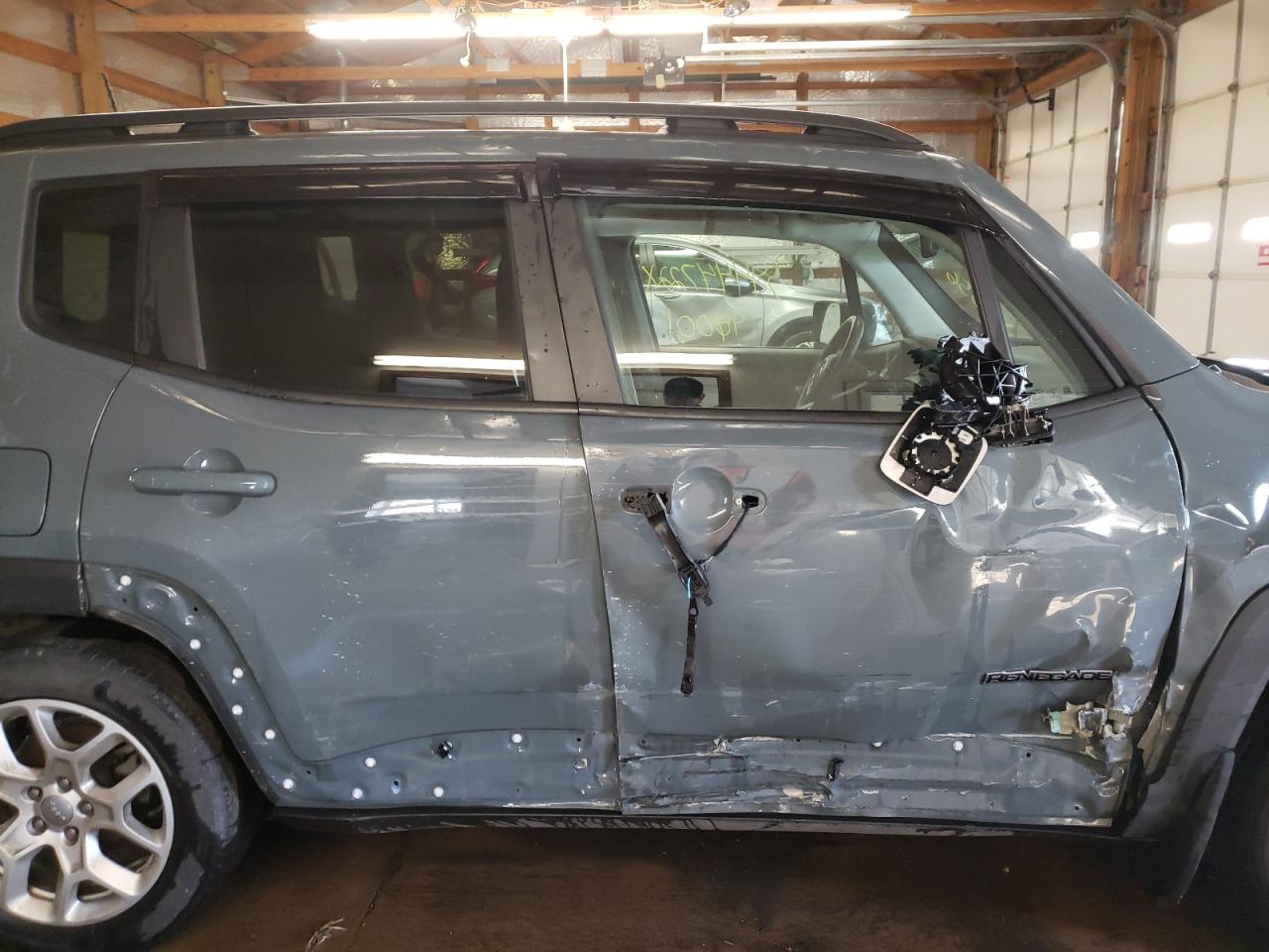 Photo 9 from auction – 2018 JEEP RENEGADE L with VIN ZACCJABB8JPJ63356