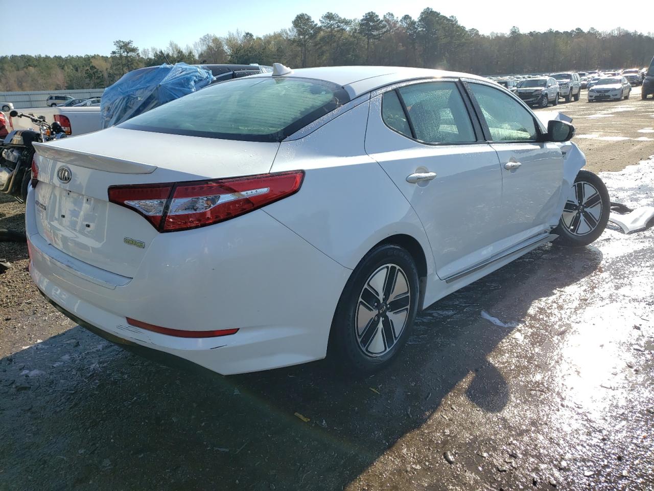 Photo 4 from auction – 2011 KIA OPTIMA HYB with VIN KNAGM4ADXB5004765