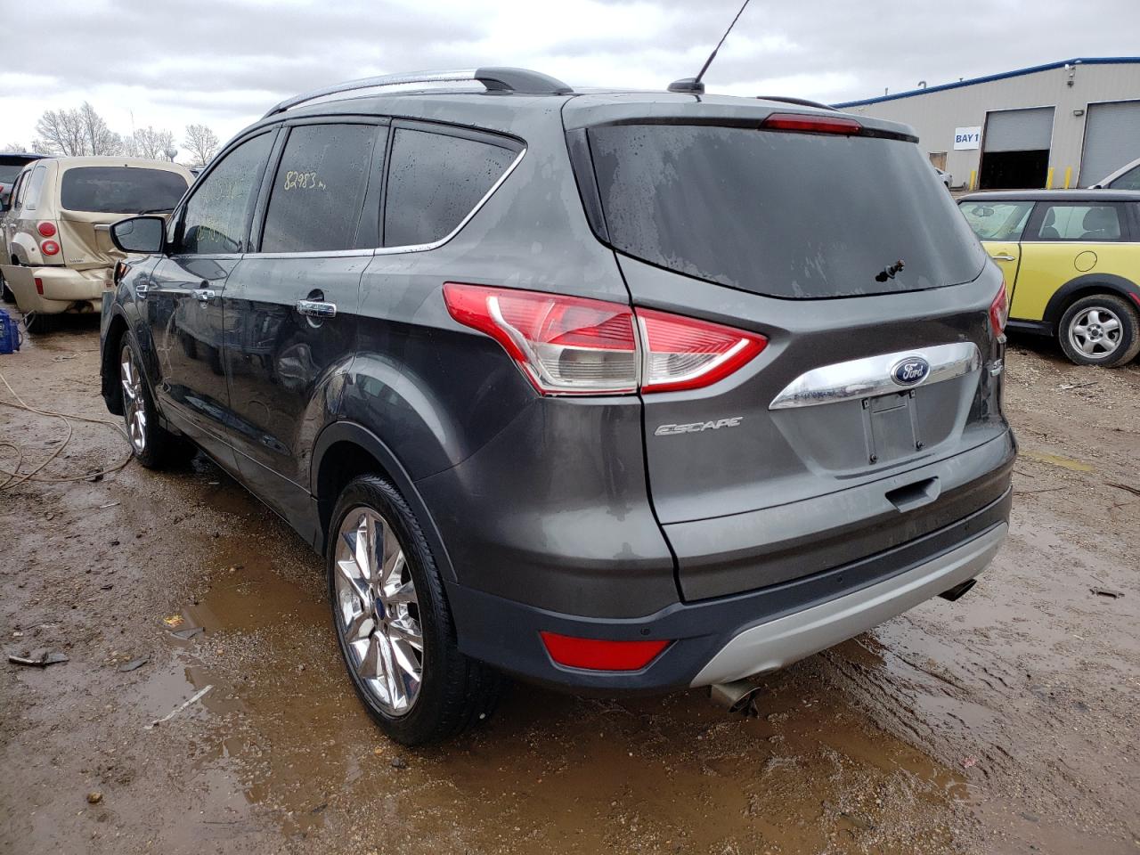 Photo 3 from auction – 2016 FORD ESCAPE SE with VIN 1FMCU9GX0GUB77185