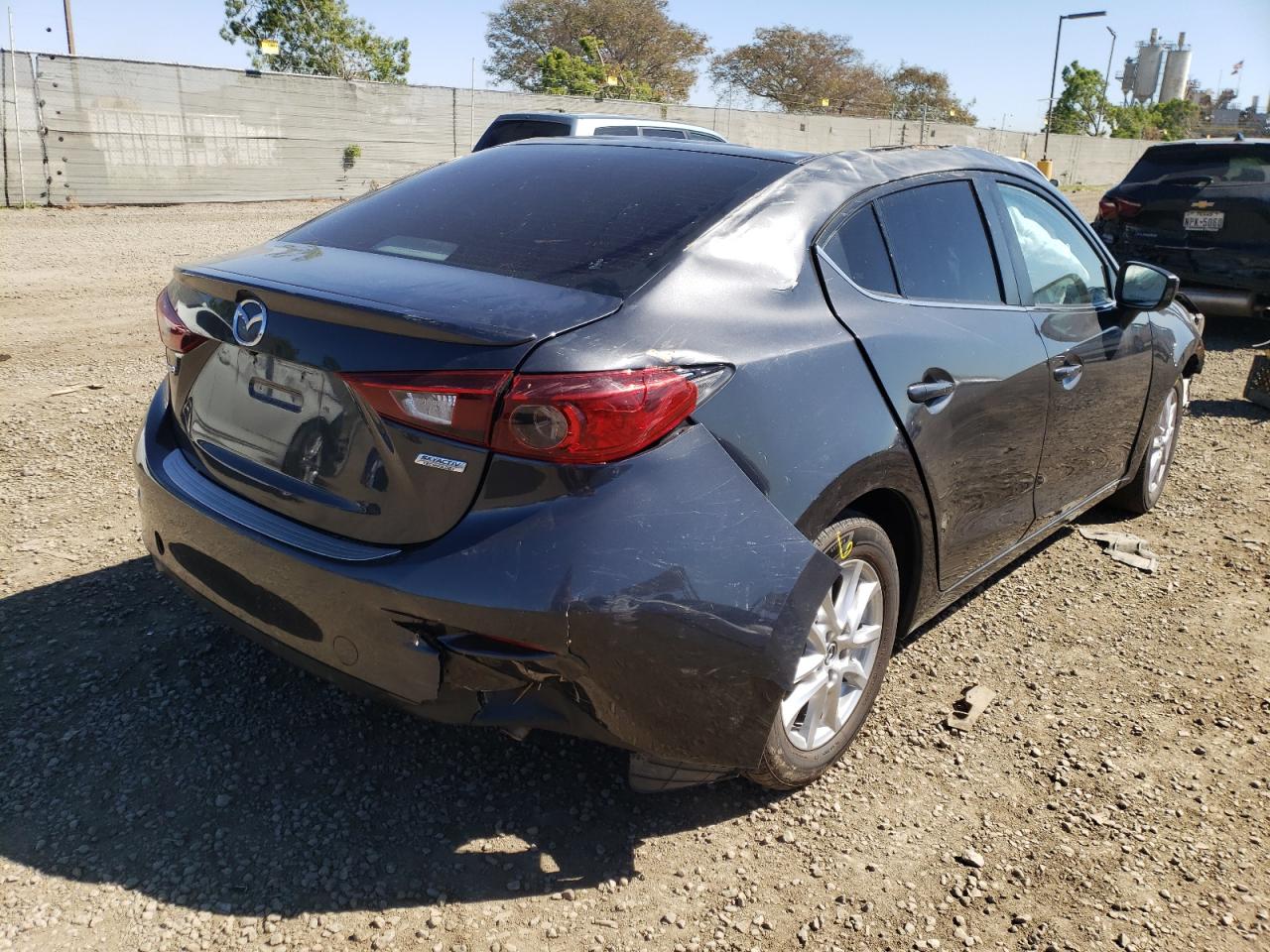 Photo 4 from auction – 2015 MAZDA 3 TOURING with VIN JM1BM1V72F1244003