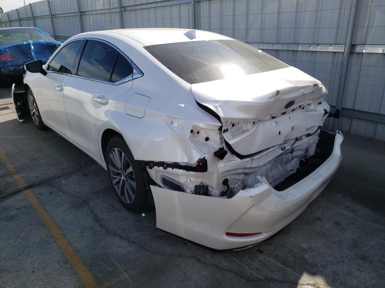 Photo 3 from auction – 2020 LEXUS ES 350 with VIN 58ADZ1B11LU056548