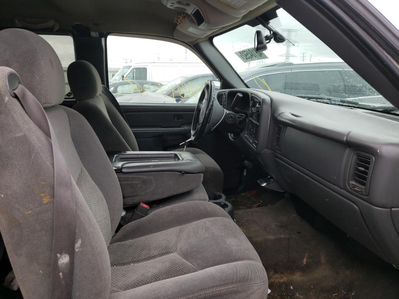 Photo 5 from auction – 2005 CHEVROLET SILVERADO with VIN 1GCEK19Z55E310386