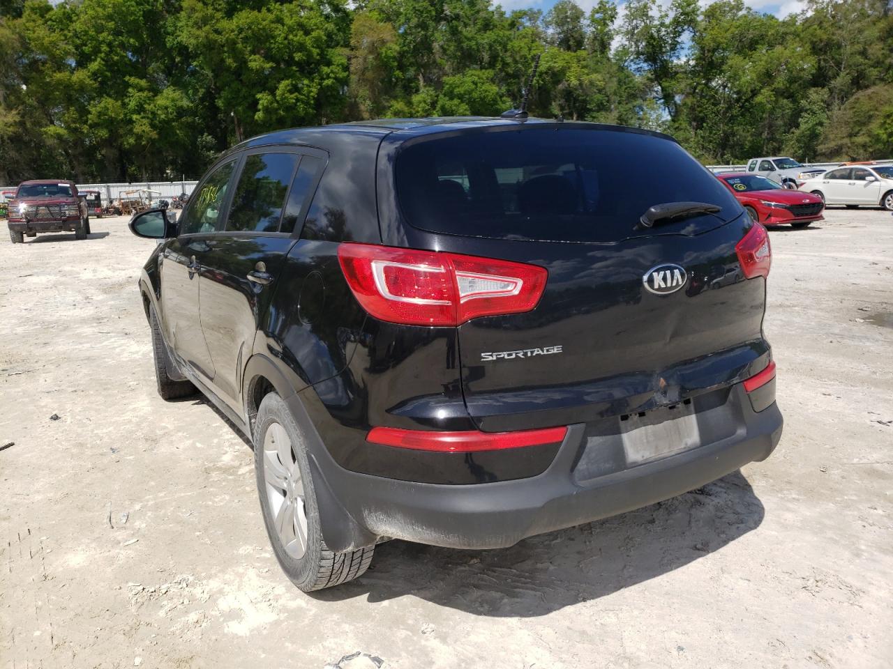 Photo 3 from auction – 2013 KIA SPORTAGE L with VIN KNDPBCA27D7369722