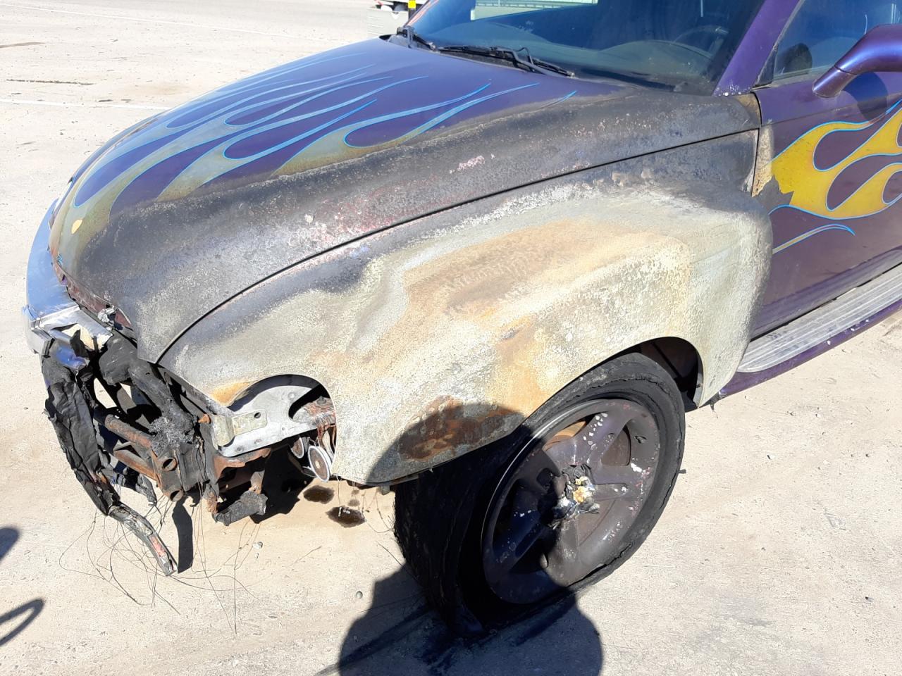 Photo 9 from auction – 2004 CHEVROLET SSR with VIN 1GCES14P74B106212