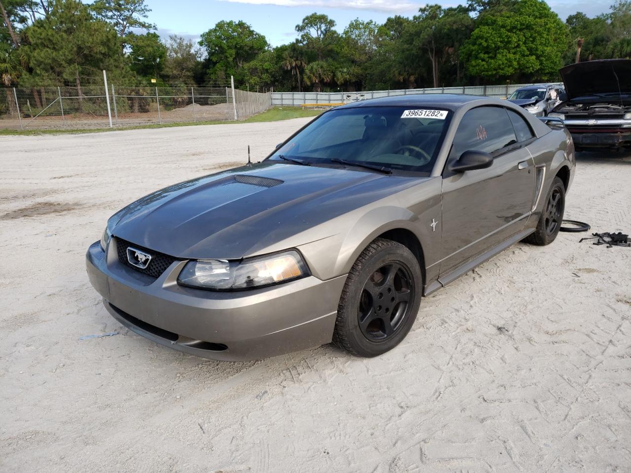 Photo 2 from auction – 2002 FORD MUSTANG with VIN 1FAFP40412F139639