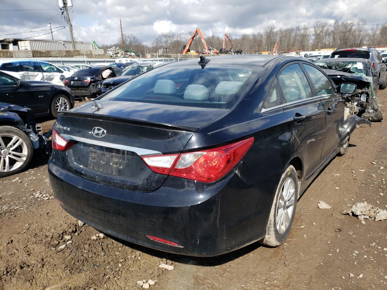 Photo 4 from auction – 2013 HYUNDAI SONATA GLS with VIN 5NPEB4AC5DH596828