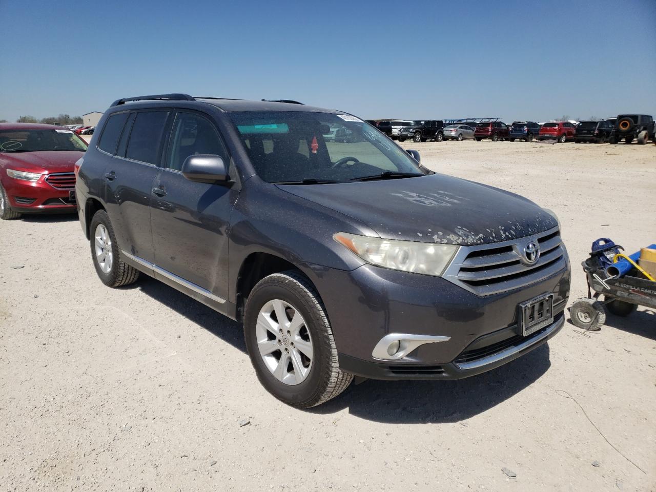TOYOTA HIGHLANDER 2011 with VIN 5TDZA3EH5BS015324 - Photo from auction