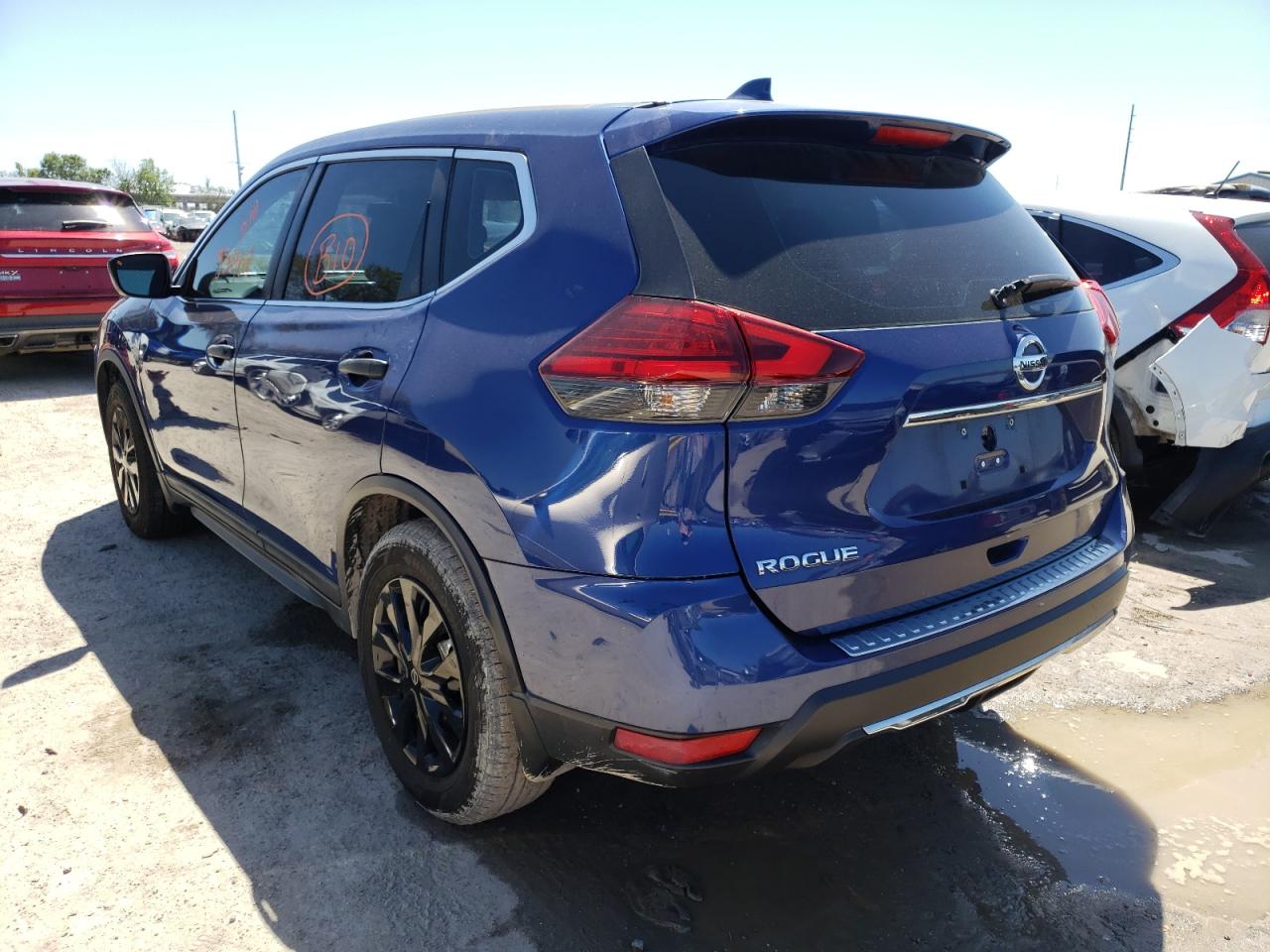 Photo 3 from auction – 2017 NISSAN ROGUE S with VIN 5N1AT2MT3HC794462