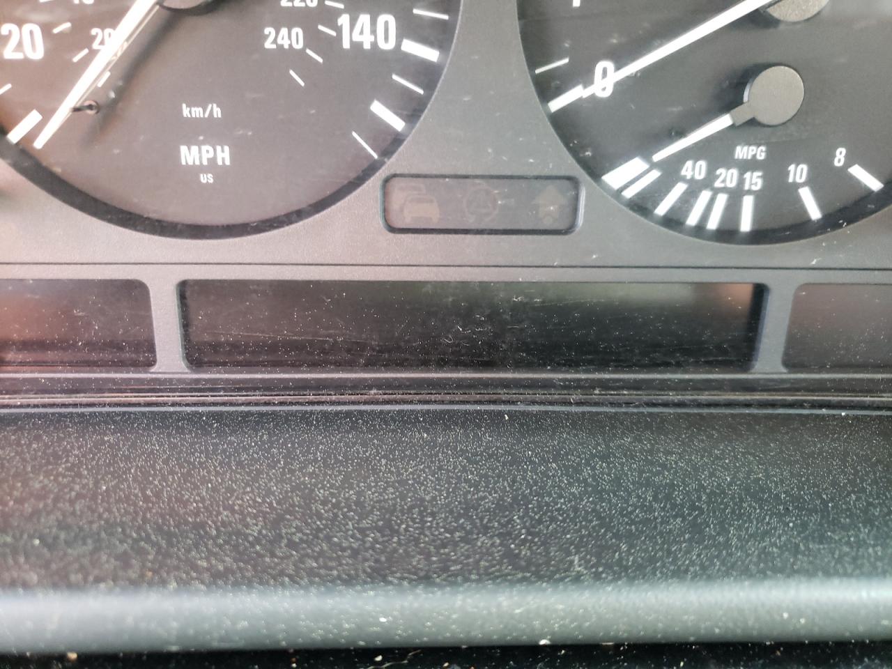 Photo 8 from auction – 2002 BMW 525 I AUTO with VIN WBADT43472GY43764