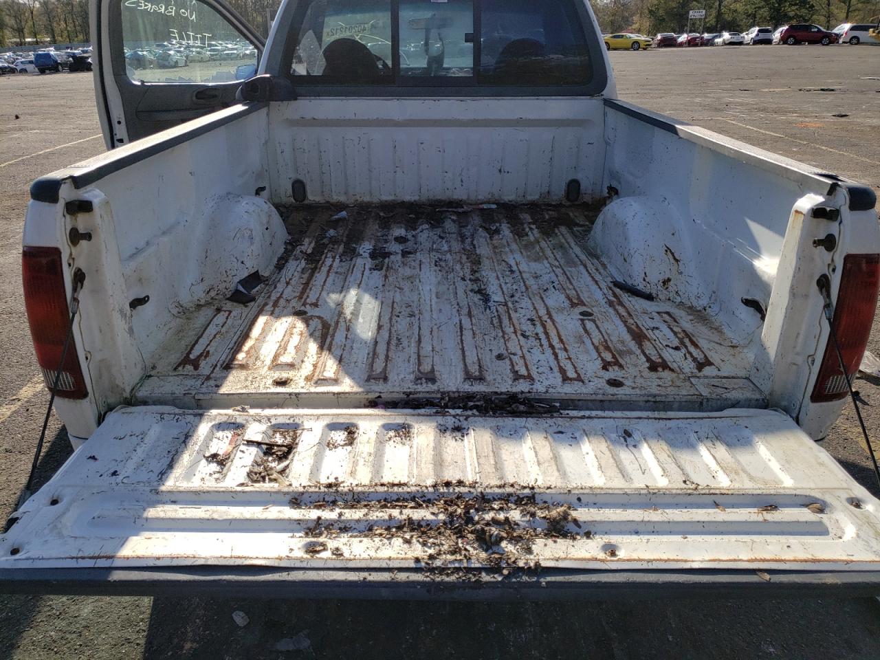 Photo 6 from auction – 1999 FORD F150 with VIN 2FTZF1724XCA96639