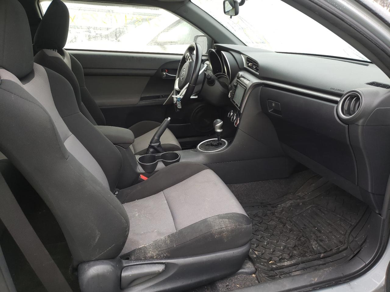 Photo 5 from auction – 2016 TOYOTA SCION TC with VIN JTKJF5C72GJ022622