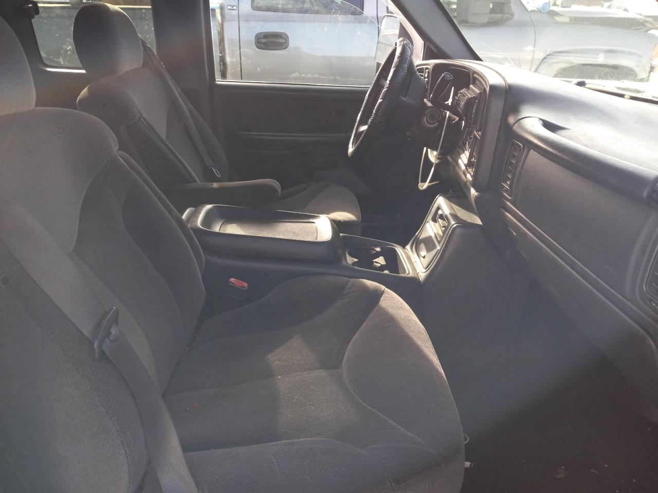 Photo 5 from auction – 2002 GMC NEW SIERRA with VIN 1GTEK19T82E276385
