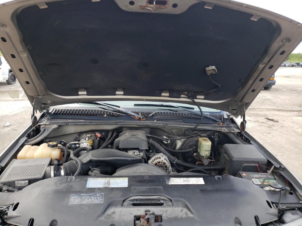 Photo 7 from auction – 2000 CHEVROLET SILVERADO with VIN 2GCEC19T5Y1129495