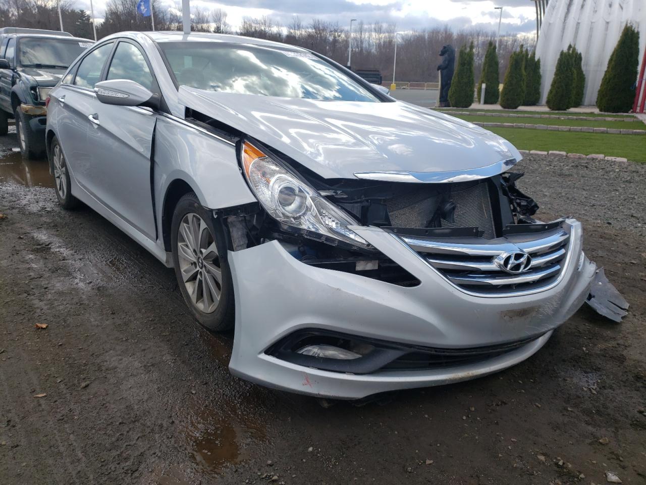 HYUNDAI SONATA SE 2014 with VIN 5NPEC4AC0EH902039 - Photo from auction