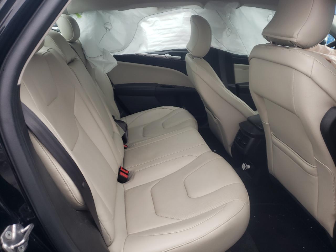 Photo 6 from auction – 2016 FORD FUSION TIT with VIN 3FA6P0K99GR319303