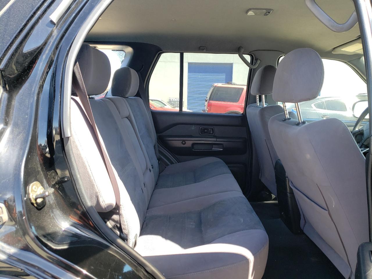 Photo 6 from auction – 2001 NISSAN PATHFINDER with VIN JN8DR07Y61W501576