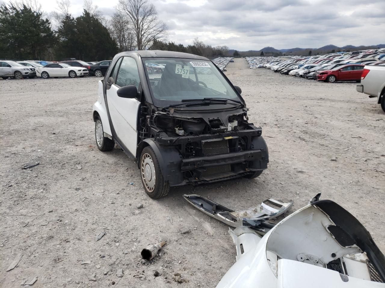 SMART FORTWO PUR 2011 with VIN WMEEJ3BA1BK464594 - Photo from auction