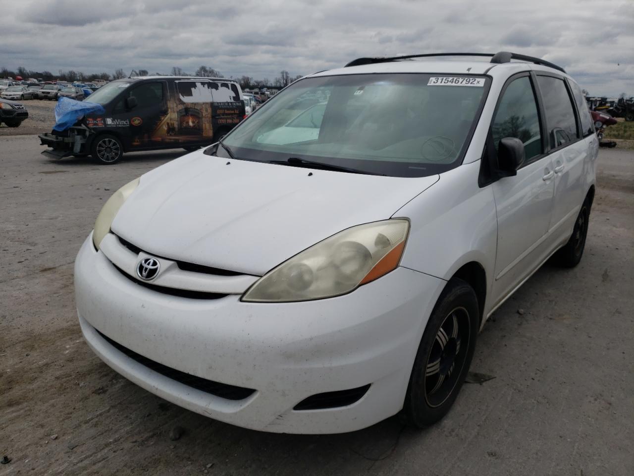 Photo 2 from auction – 2010 TOYOTA SIENNA CE with VIN 5TDKK4CC4AS310991