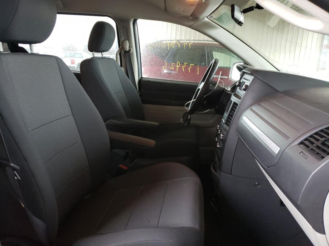 Photo 5 from auction – 2008 DODGE GRAND CARA with VIN 2D8HN44H78R753507