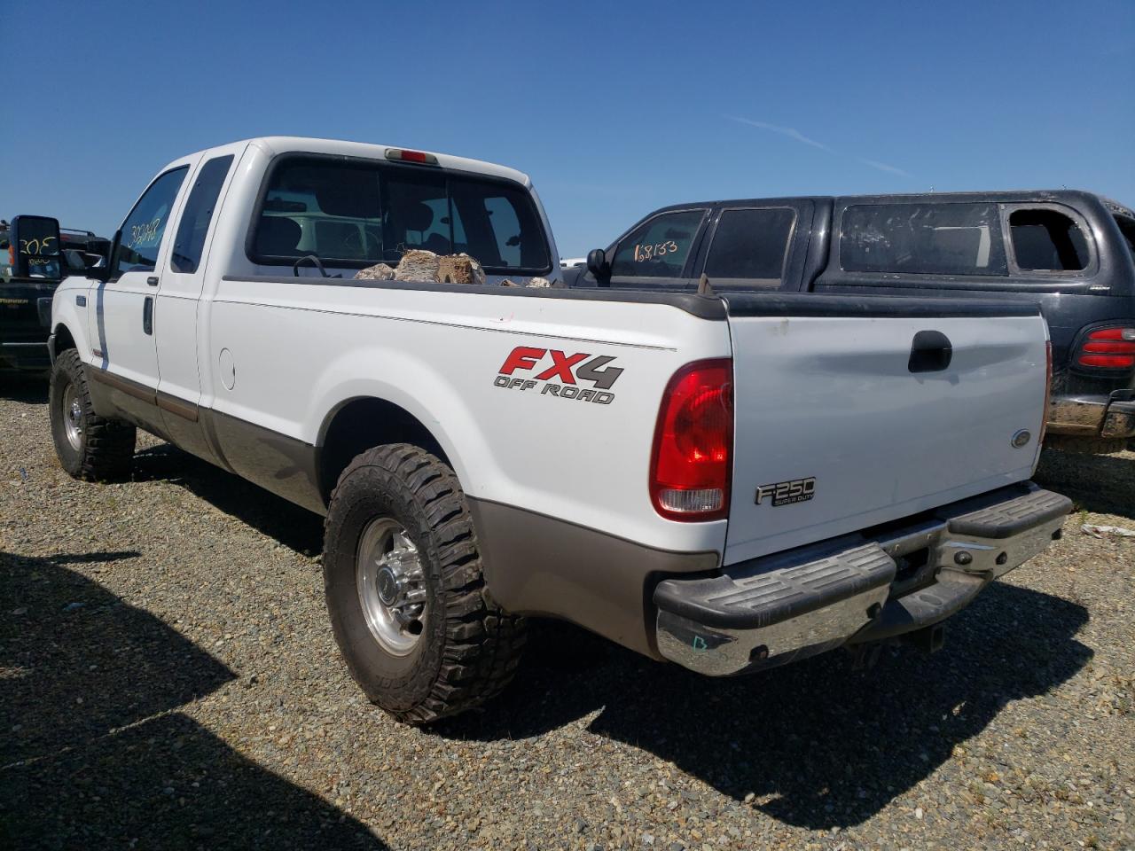Photo 3 from auction – 2004 FORD F250 SUPER with VIN 1FTNX21P84EB64050